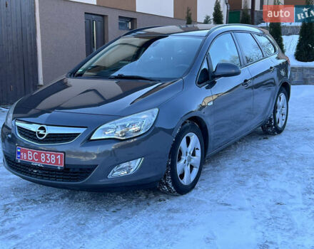 Сірий Опель Астра, об'ємом двигуна 1.7 л та пробігом 254 тис. км за 6900 $, фото 1 на Automoto.ua