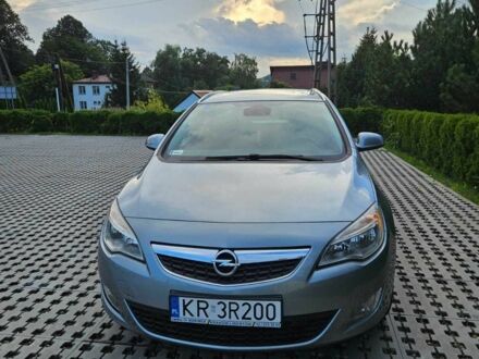 Сірий Опель Астра, об'ємом двигуна 1.7 л та пробігом 230 тис. км за 2500 $, фото 1 на Automoto.ua