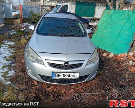 Серый Опель Астра, объемом двигателя 1.7 л и пробегом 280 тыс. км за 2700 $, фото 1 на Automoto.ua