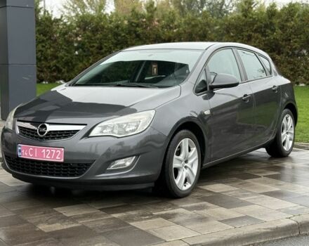 Сірий Опель Астра, об'ємом двигуна 1.6 л та пробігом 188 тис. км за 8199 $, фото 1 на Automoto.ua