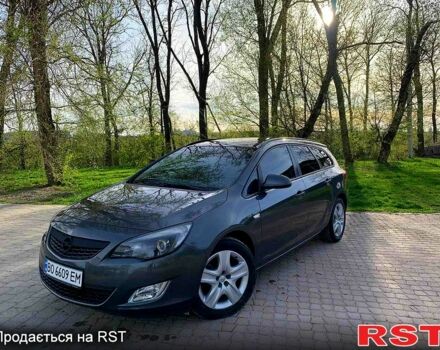 Сірий Опель Астра, об'ємом двигуна 1.7 л та пробігом 304 тис. км за 6400 $, фото 1 на Automoto.ua