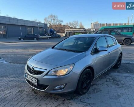 Серый Опель Астра, объемом двигателя 1.7 л и пробегом 401 тыс. км за 5500 $, фото 1 на Automoto.ua