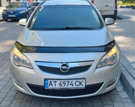 Сірий Опель Астра, об'ємом двигуна 2 л та пробігом 248 тис. км за 5397 $, фото 1 на Automoto.ua