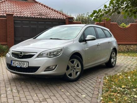 Сірий Опель Астра, об'ємом двигуна 1.7 л та пробігом 241 тис. км за 3999 $, фото 1 на Automoto.ua