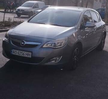 Серый Опель Астра, объемом двигателя 1.3 л и пробегом 270 тыс. км за 5500 $, фото 1 на Automoto.ua