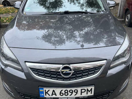 Серый Опель Астра, объемом двигателя 1.69 л и пробегом 215 тыс. км за 10000 $, фото 1 на Automoto.ua