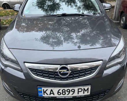 Серый Опель Астра, объемом двигателя 1.69 л и пробегом 215 тыс. км за 10000 $, фото 1 на Automoto.ua