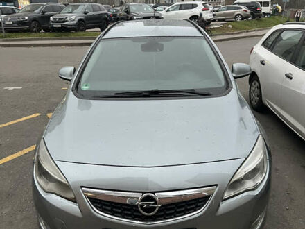 Серый Опель Астра, объемом двигателя 1.7 л и пробегом 308 тыс. км за 6500 $, фото 1 на Automoto.ua