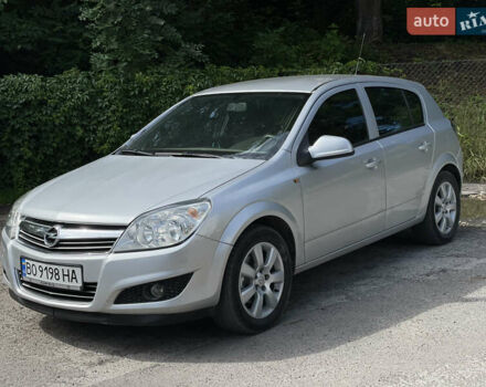 Серый Опель Астра, объемом двигателя 1.6 л и пробегом 148 тыс. км за 6450 $, фото 1 на Automoto.ua