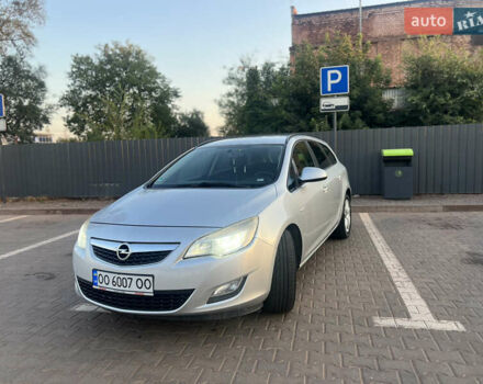 Серый Опель Астра, объемом двигателя 1.69 л и пробегом 330 тыс. км за 6300 $, фото 1 на Automoto.ua