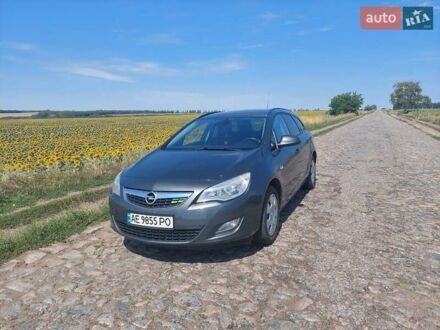 Опель Астра 2011 в Кривом Роге на Automoto.ua Серый Опель Астра, объемом двигателя 1.69 л и пробегом 193 тыс. км за 7500 $, фото 1 на Automoto.ua
