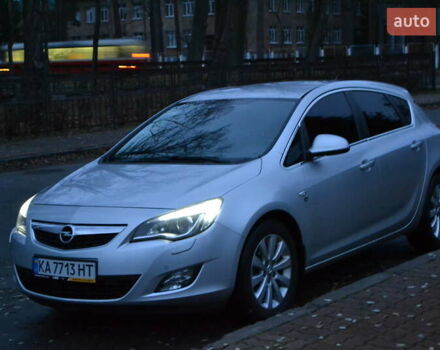 Серый Опель Астра, объемом двигателя 1.6 л и пробегом 160 тыс. км за 9000 $, фото 1 на Automoto.ua