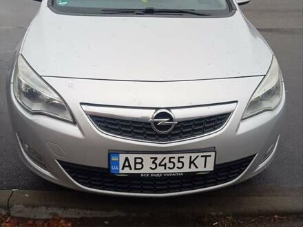 Опель Астра 2011 в Гайсине на Automoto.ua Серый Опель Астра, объемом двигателя 1.25 л и пробегом 265 тыс. км за 5700 $, фото 1 на Automoto.ua