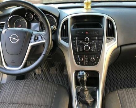 Серый Опель Астра, объемом двигателя 1.7 л и пробегом 253 тыс. км за 6900 $, фото 1 на Automoto.ua