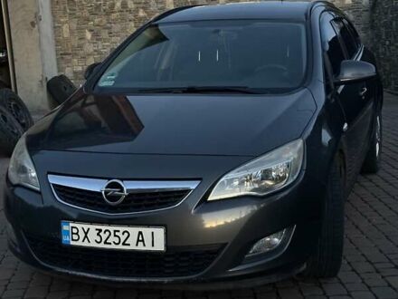 Опель Астра 2011 в Дунаевцах на Automoto.ua Серый Опель Астра, объемом двигателя 1.7 л и пробегом 202 тыс. км за 6300 $, фото 1 на Automoto.ua