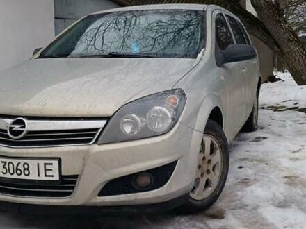 Серый Опель Астра, объемом двигателя 1.6 л и пробегом 204 тыс. км за 4350 $, фото 1 на Automoto.ua