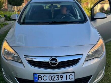 Сірий Опель Астра, об'ємом двигуна 1.7 л та пробігом 377 тис. км за 6200 $, фото 1 на Automoto.ua