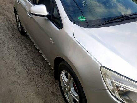 Сірий Опель Астра, об'ємом двигуна 1.2 л та пробігом 257 тис. км за 5600 $, фото 1 на Automoto.ua