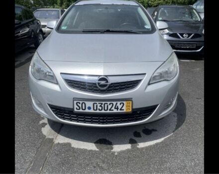 Серый Опель Астра, объемом двигателя 1.7 л и пробегом 230 тыс. км за 7300 $, фото 1 на Automoto.ua