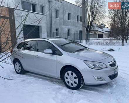 Серый Опель Астра, объемом двигателя 2 л и пробегом 219 тыс. км за 8999 $, фото 1 на Automoto.ua