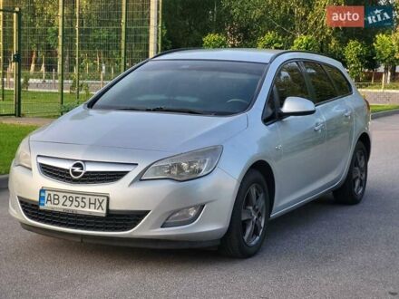 Опель Астра 2011 в Виннице на Automoto.ua Серый Опель Астра, объемом двигателя 1.69 л и пробегом 316 тыс. км за 5900 $, фото 1 на Automoto.ua