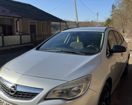 Серый Опель Астра, объемом двигателя 1.7 л и пробегом 280 тыс. км за 4500 $, фото 1 на Automoto.ua