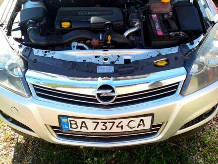 Сірий Опель Астра, об'ємом двигуна 1.7 л та пробігом 200 тис. км за 4000 $, фото 1 на Automoto.ua