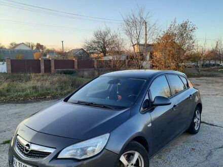 Серый Опель Астра, объемом двигателя 1.69 л и пробегом 342 тыс. км за 7800 $, фото 1 на Automoto.ua