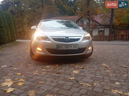 Серый Опель Астра, объемом двигателя 1.7 л и пробегом 210 тыс. км за 6250 $, фото 1 на Automoto.ua