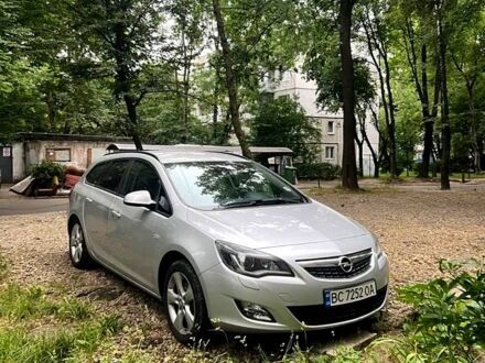 Сірий Опель Астра, об'ємом двигуна 2 л та пробігом 247 тис. км за 7600 $, фото 1 на Automoto.ua