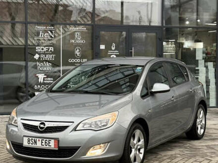 Сірий Опель Астра, об'ємом двигуна 1.4 л та пробігом 259 тис. км за 6400 $, фото 1 на Automoto.ua