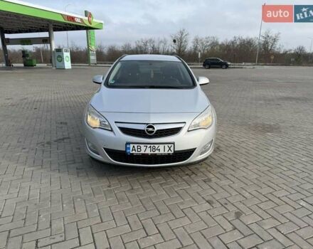 Сірий Опель Астра, об'ємом двигуна 1.25 л та пробігом 255 тис. км за 5700 $, фото 1 на Automoto.ua
