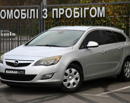 Опель Астра 2011 в Харькове на Automoto.ua Серый Опель Астра, объемом двигателя 1.7 л и пробегом 233 тыс. км за 7800 $, фото 1 на Automoto.ua