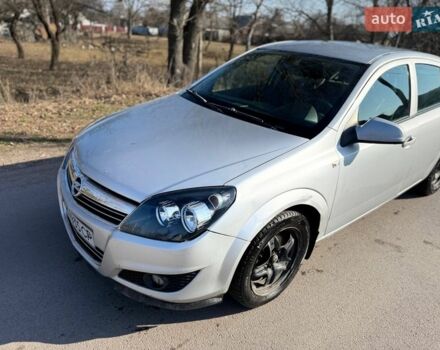 Серый Опель Астра, объемом двигателя 1.6 л и пробегом 199 тыс. км за 4900 $, фото 1 на Automoto.ua