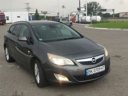 Сірий Опель Астра, об'ємом двигуна 1.7 л та пробігом 240 тис. км за 6500 $, фото 1 на Automoto.ua
