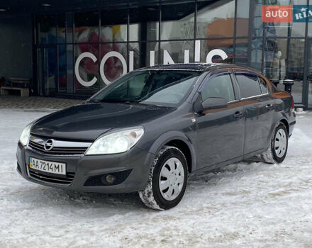Серый Опель Астра, объемом двигателя 1.6 л и пробегом 256 тыс. км за 5350 $, фото 1 на Automoto.ua
