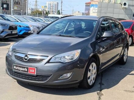 Серый Опель Астра, объемом двигателя 1.3 л и пробегом 183 тыс. км за 6390 $, фото 1 на Automoto.ua