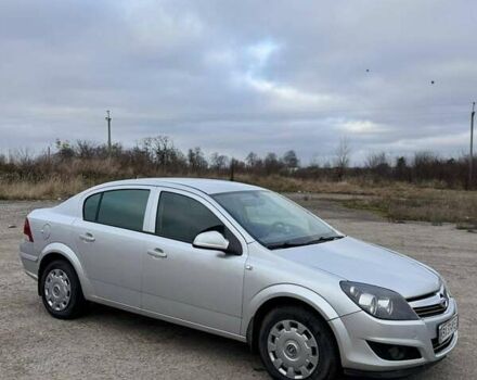 Серый Опель Астра, объемом двигателя 1.6 л и пробегом 257 тыс. км за 5500 $, фото 1 на Automoto.ua