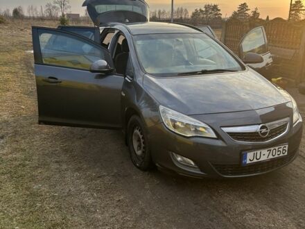 Серый Опель Астра, объемом двигателя 1.3 л и пробегом 340 тыс. км за 3100 $, фото 1 на Automoto.ua