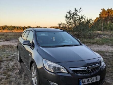Серый Опель Астра, объемом двигателя 1.2 л и пробегом 261 тыс. км за 6500 $, фото 1 на Automoto.ua