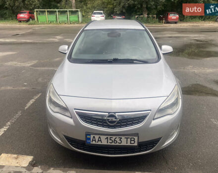 Серый Опель Астра, объемом двигателя 1.7 л и пробегом 312 тыс. км за 6500 $, фото 1 на Automoto.ua