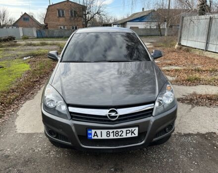 Серый Опель Астра, объемом двигателя 1.6 л и пробегом 209 тыс. км за 4100 $, фото 1 на Automoto.ua