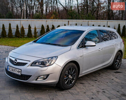 Серый Опель Астра, объемом двигателя 1.7 л и пробегом 270 тыс. км за 7500 $, фото 1 на Automoto.ua