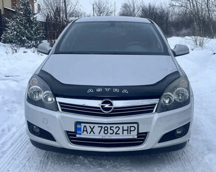 Сірий Опель Астра, об'ємом двигуна 1.6 л та пробігом 205 тис. км за 6000 $, фото 1 на Automoto.ua