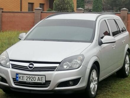 Сірий Опель Астра, об'ємом двигуна 1.7 л та пробігом 300 тис. км за 5300 $, фото 1 на Automoto.ua