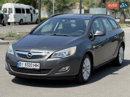 Опель Астра 2012 у Дніпро (Дніпропетровську) на Automoto.ua Сірий Опель Астра, об'ємом двигуна 1.36 л та пробігом 220 тис. км за 6500 $, фото 1 на Automoto.ua