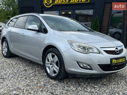 Серый Опель Астра, объемом двигателя 1.69 л и пробегом 243 тыс. км за 7500 $, фото 1 на Automoto.ua