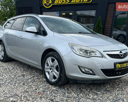 Серый Опель Астра, объемом двигателя 1.69 л и пробегом 243 тыс. км за 7500 $, фото 1 на Automoto.ua