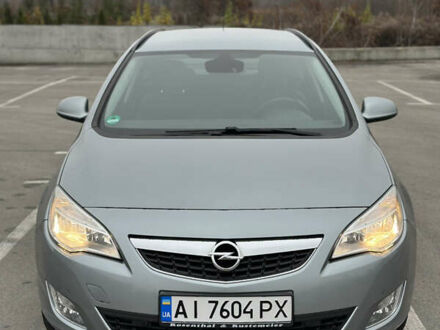 Серый Опель Астра, объемом двигателя 1.69 л и пробегом 178 тыс. км за 6200 $, фото 1 на Automoto.ua