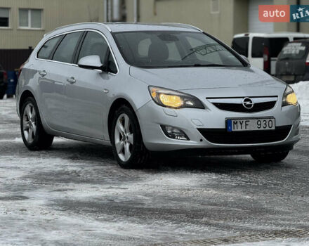 Серый Опель Астра, объемом двигателя 1.7 л и пробегом 222 тыс. км за 7500 $, фото 1 на Automoto.ua